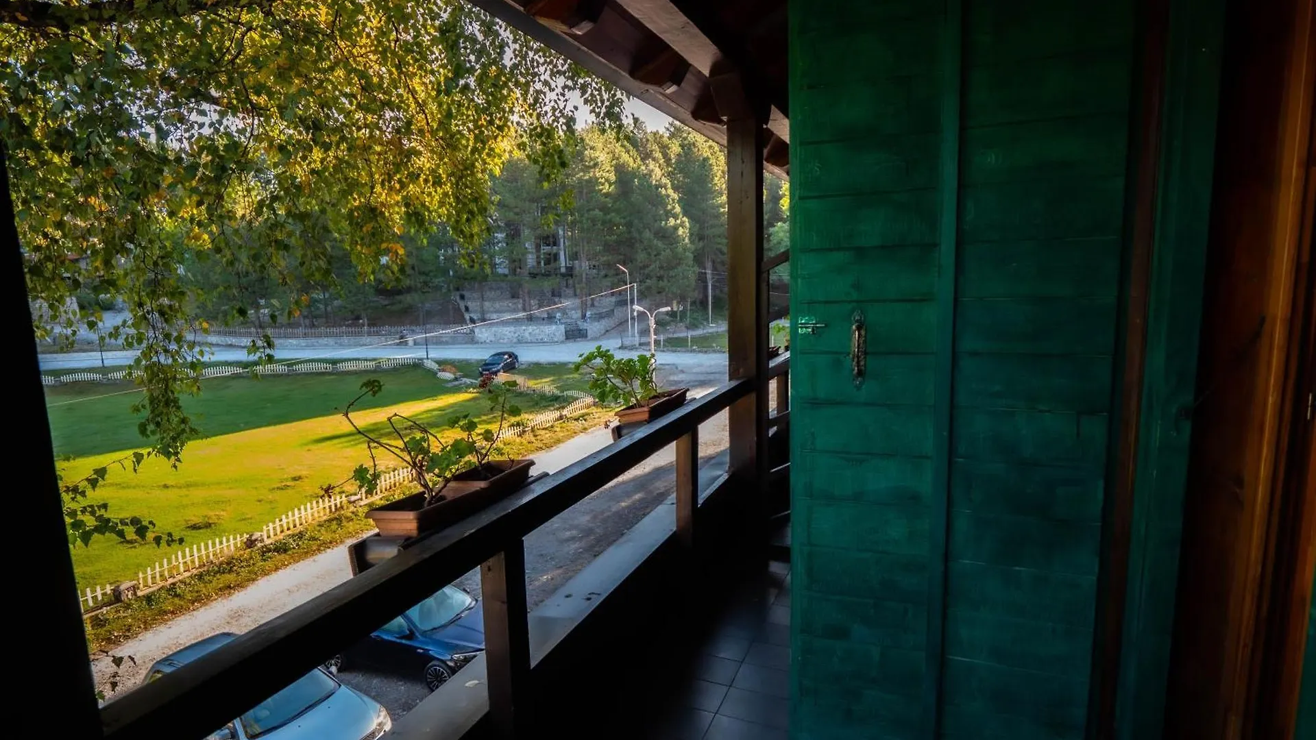 ****  Natyral Razma Resort Razëm Albánie