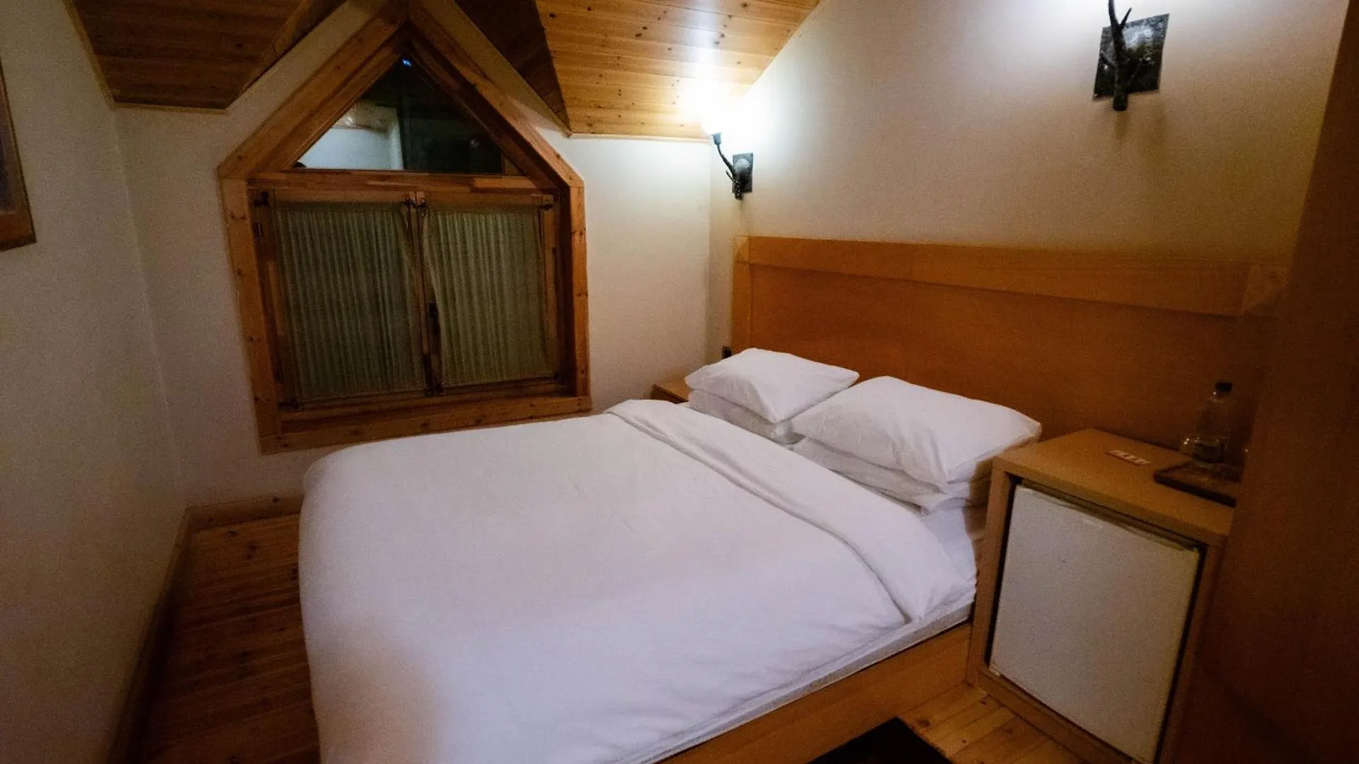 Natyral Razma Resort Razëm Albánie