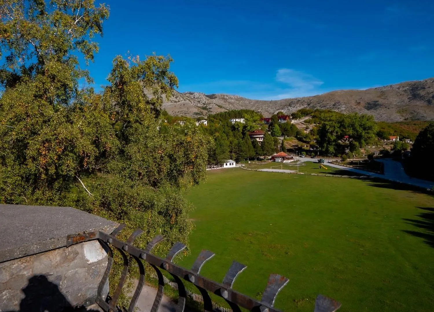 Natyral Razma Resort Razëm