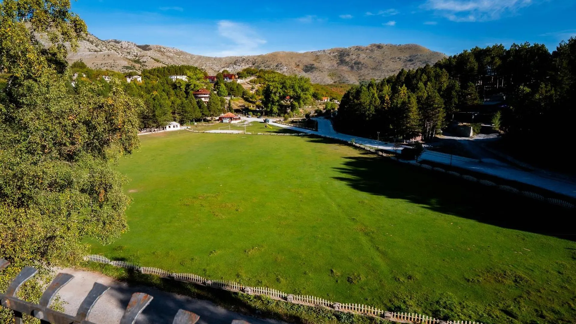 Natyral Razma Resort Razëm